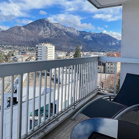 Appartamento Mont Royal Balcon Et Piscine Annecy Esterno foto