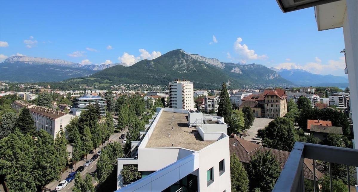 Appartamento Mont Royal Balcon Et Piscine Annecy Esterno foto