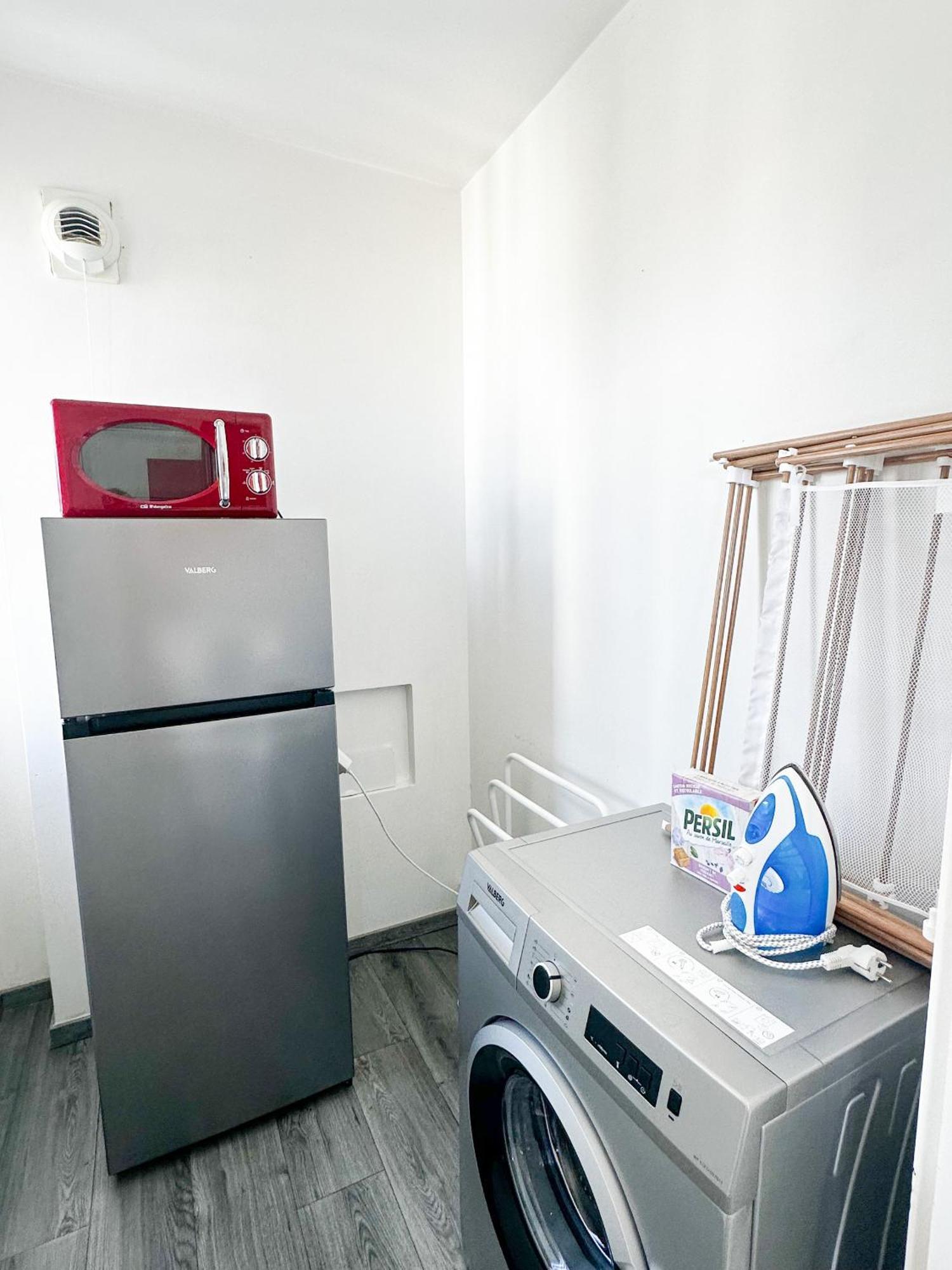 Appartamento Mont Royal Balcon Et Piscine Annecy Esterno foto